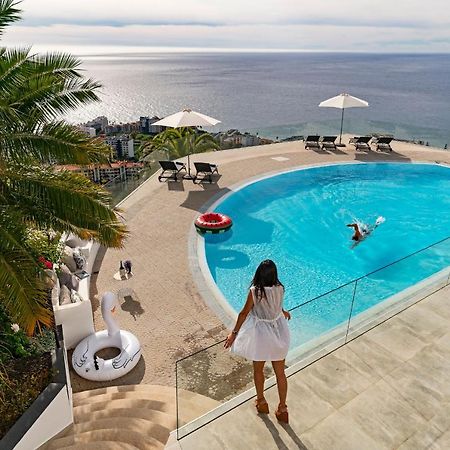 Sky Villa By An Island Apart ฟุงชาล ภายนอก รูปภาพ