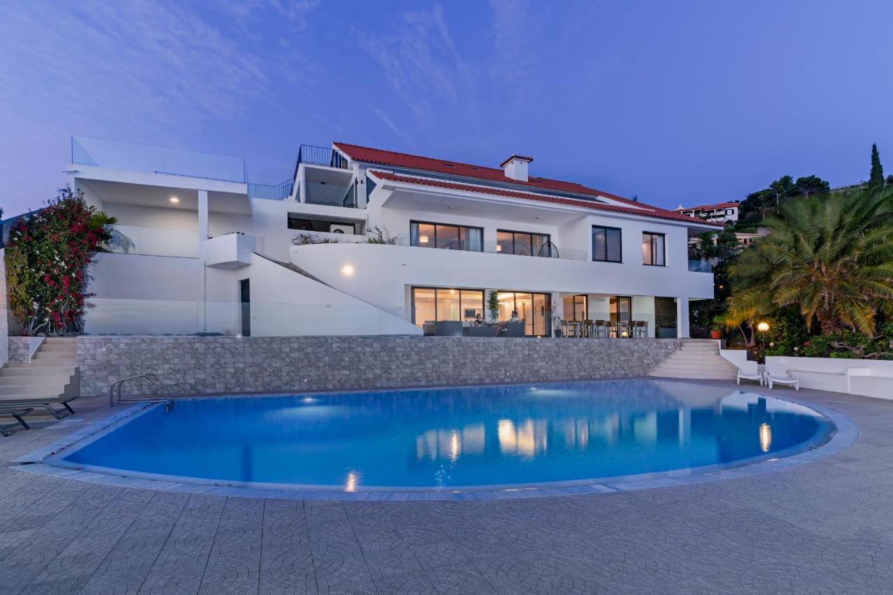 Sky Villa By An Island Apart ฟุงชาล ภายนอก รูปภาพ