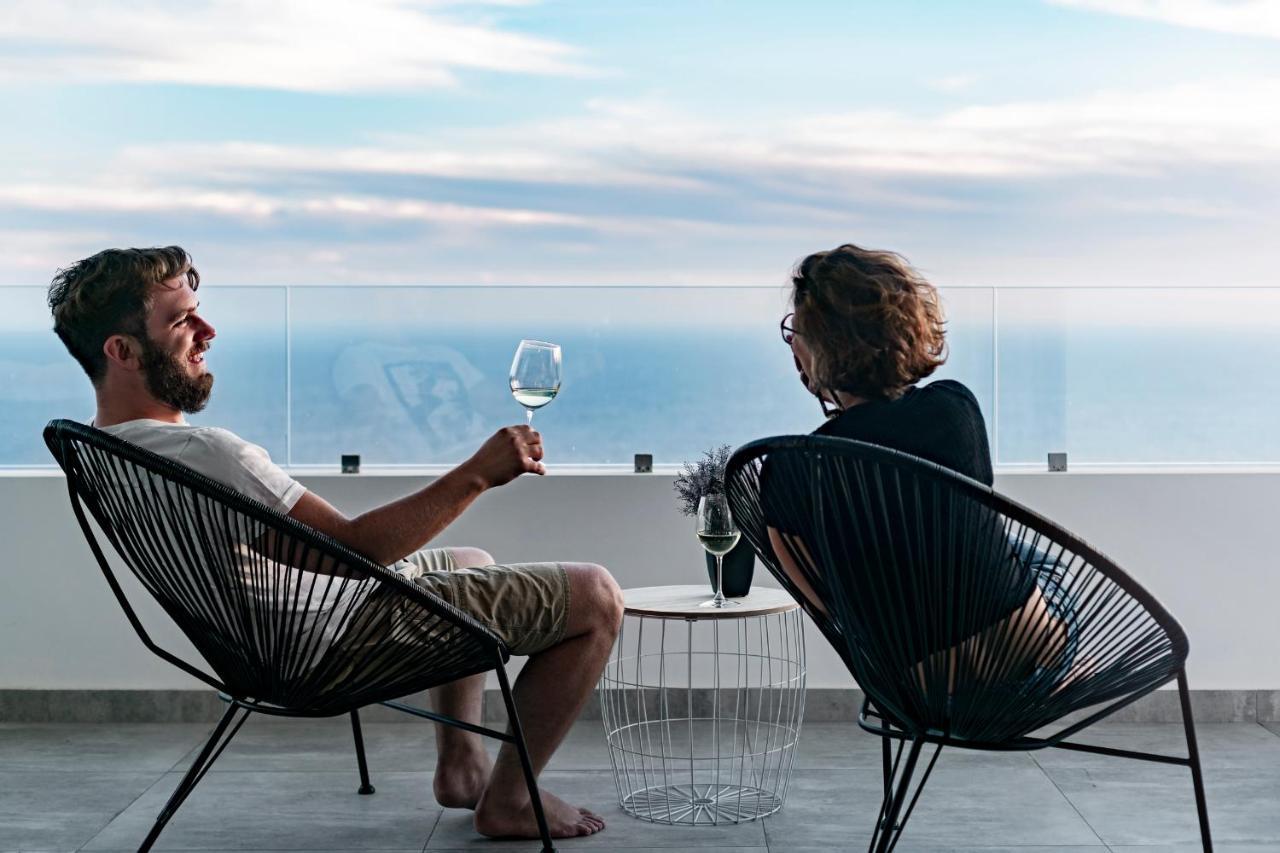 Sky Villa By An Island Apart ฟุงชาล ภายนอก รูปภาพ