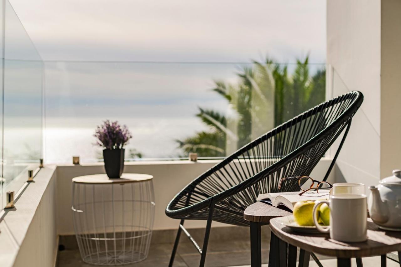 Sky Villa By An Island Apart ฟุงชาล ภายนอก รูปภาพ