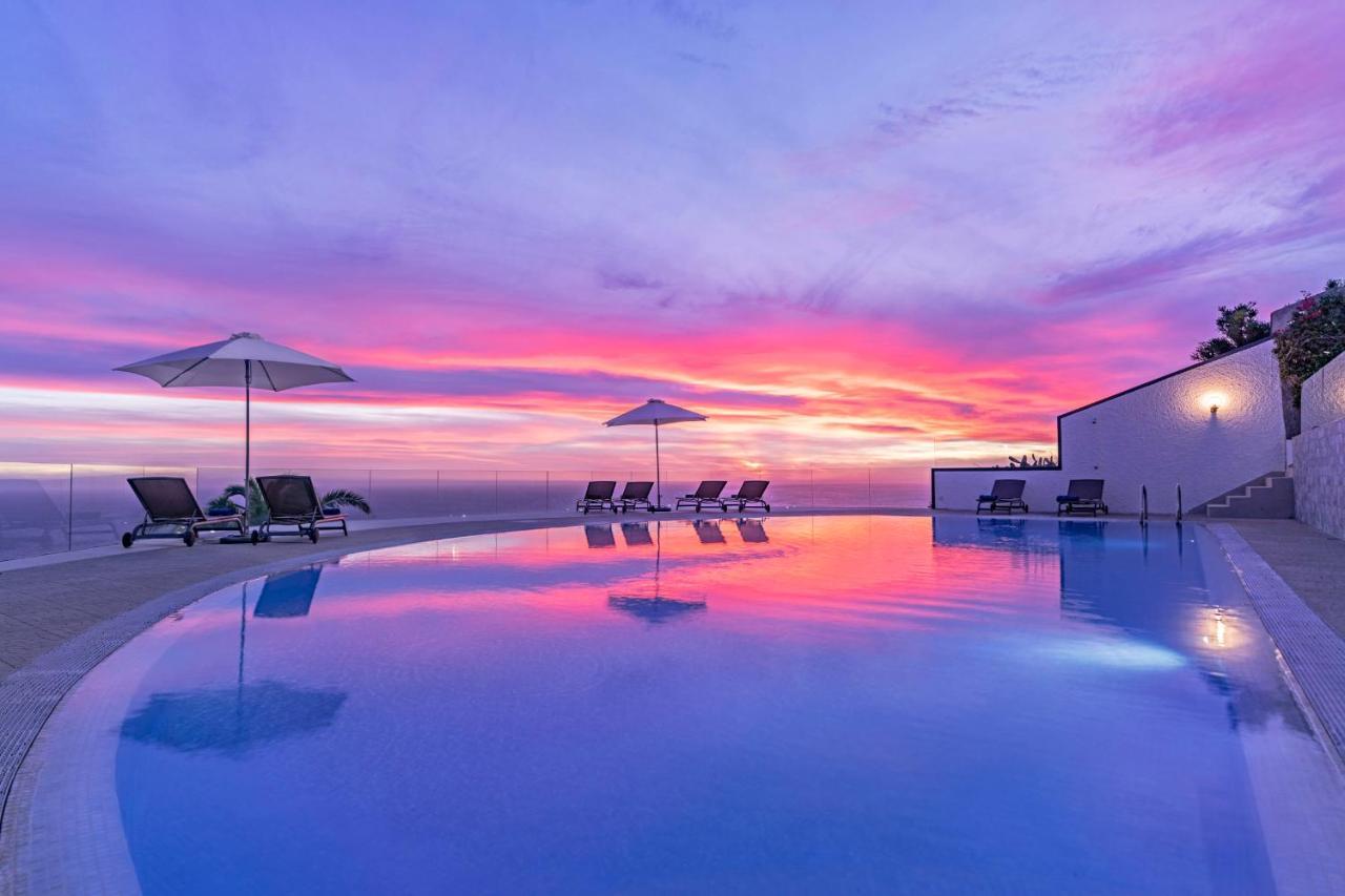 Sky Villa By An Island Apart ฟุงชาล ภายนอก รูปภาพ