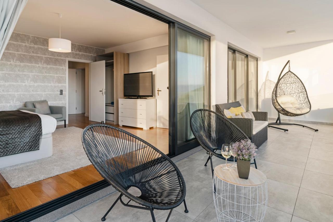 Sky Villa By An Island Apart ฟุงชาล ภายนอก รูปภาพ